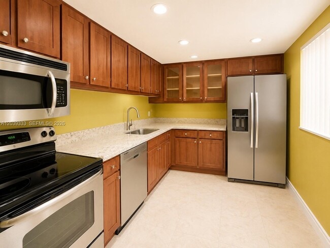 Building Photo - 8045 SW 107th Ave