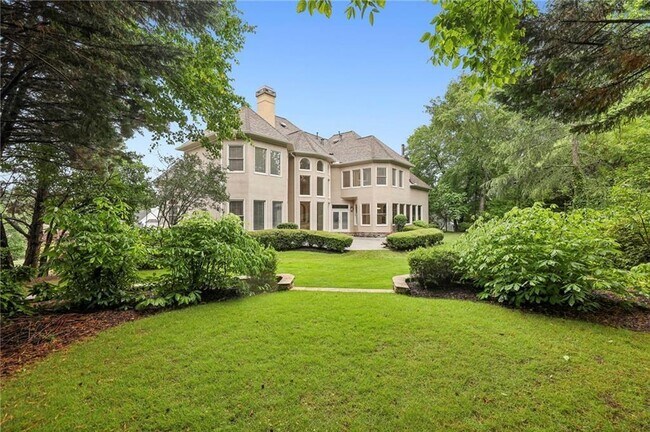 Building Photo - 2503 Regency Lake Dr
