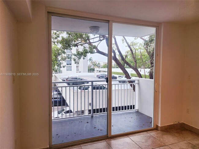 Building Photo - 1666 West Ave