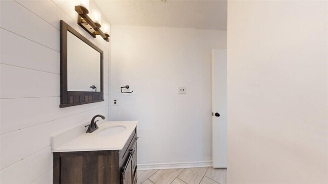 Building Photo - 4000 Tiffany Trail