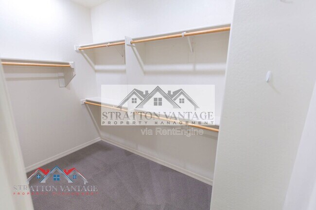 Building Photo - 1953 W Kinfield Trail