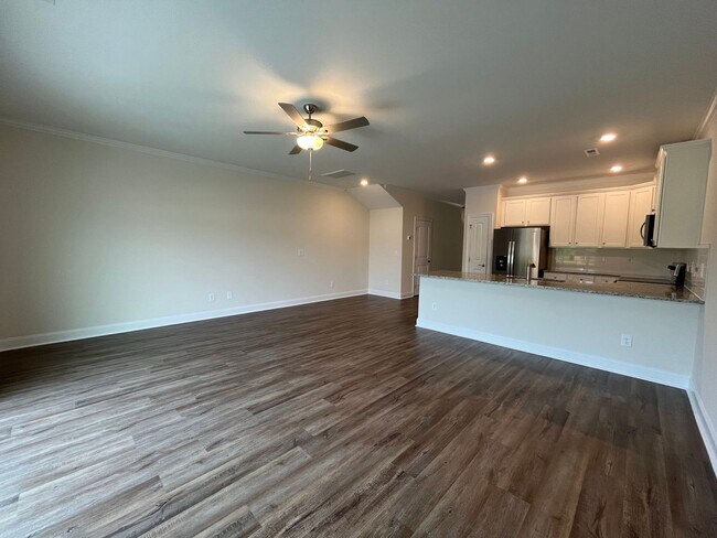 Building Photo - Stunning 3BD, 2.5BA Raleigh Townhome with ...