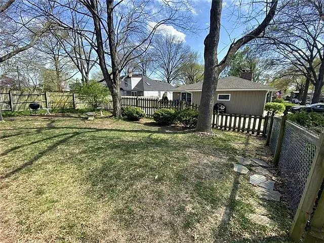 Backyard - 4825 Pawnee Dr