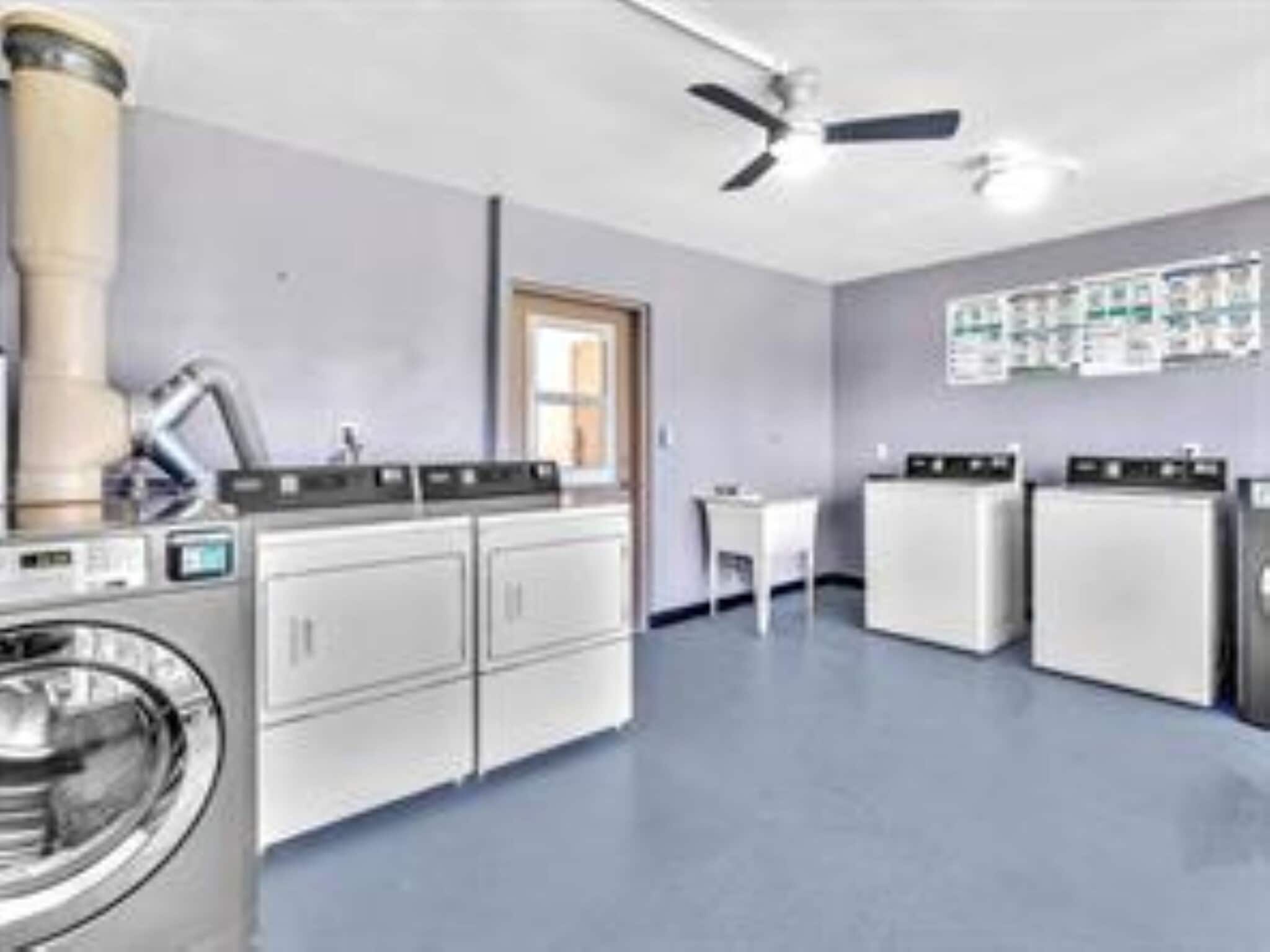 Building Photo - 3020 NE 16th Ave