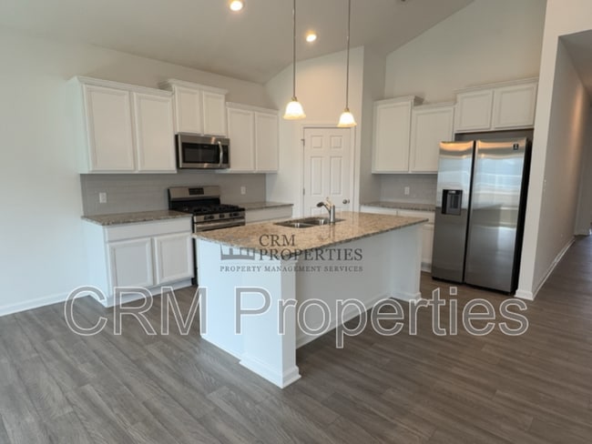 Building Photo - 3242 Somers Dr