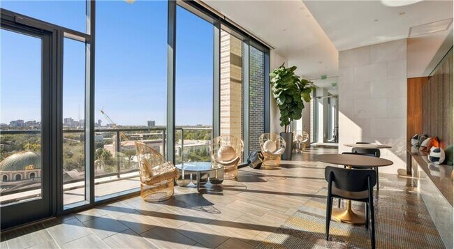 Building Photo - 3410 Yoakum Blvd