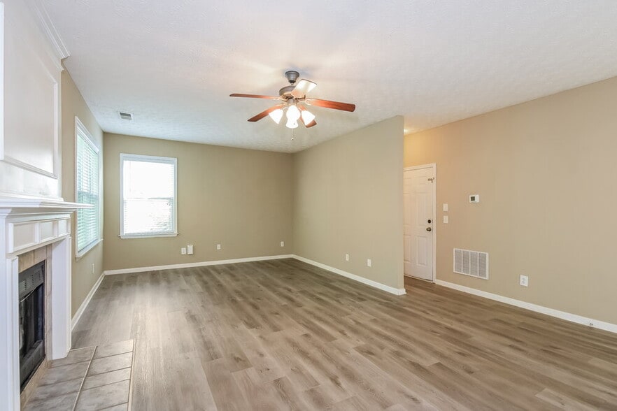 Building Photo - 934 Mill Creek Ave
