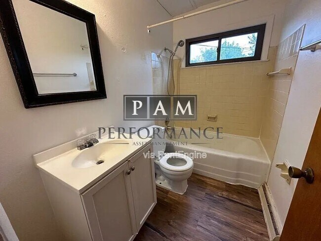 Building Photo - 2155 S 102nd St