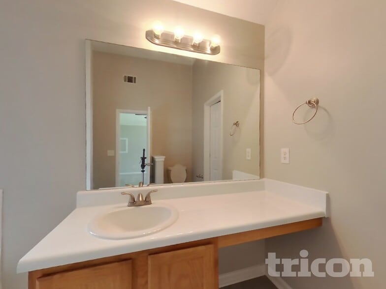 Building Photo - 816 Marcus Ln