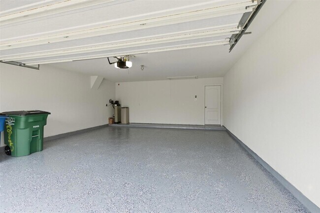 Building Photo - 20805 Rolling Creek Rd