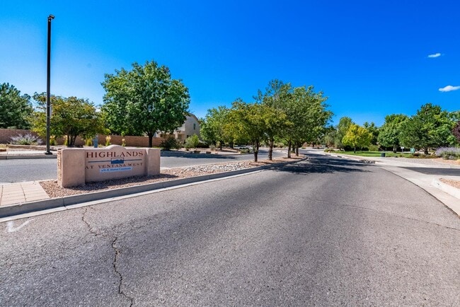 Building Photo - 10532 Coyote Canyon Pl NW