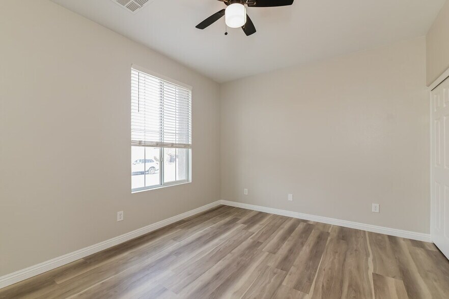 Building Photo - 995 Klamath River Ave