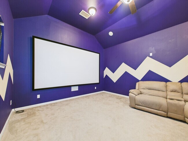Building Photo - Sendero Springs