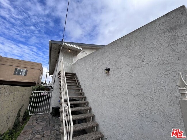 Building Photo - 4547 166th St