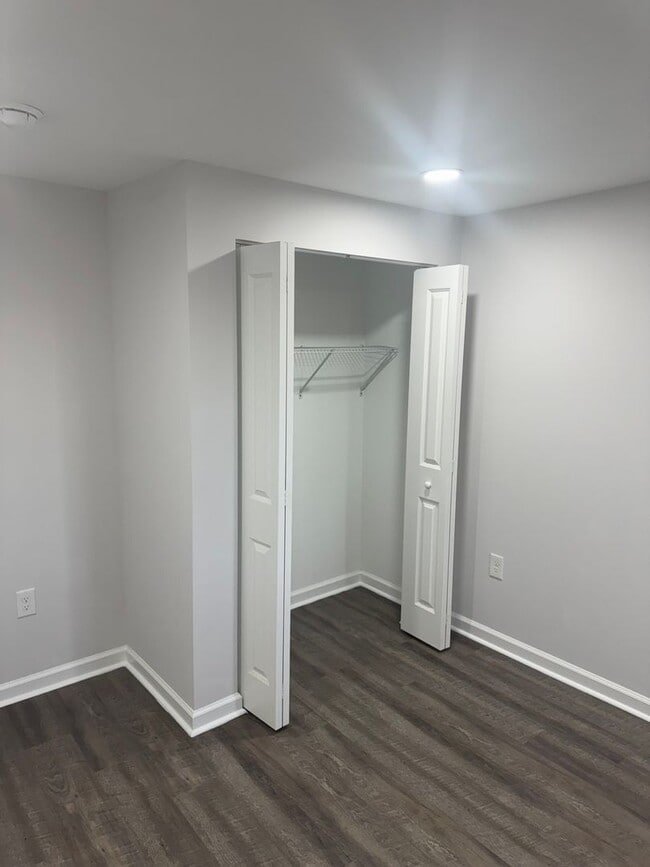 Building Photo - Beautifully completely renovated home