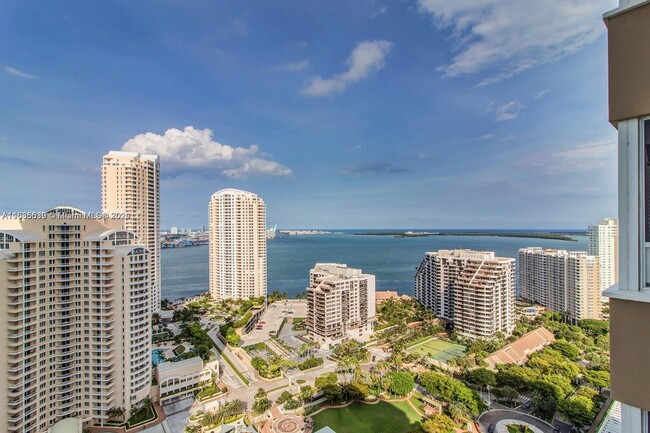 Building Photo - 801 Brickell Key Blvd