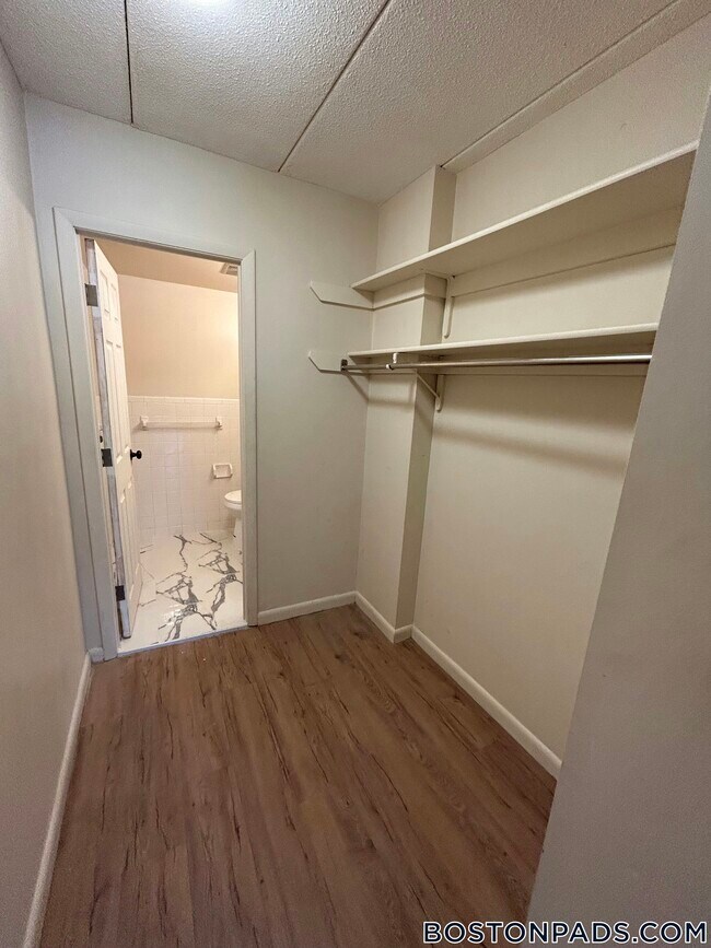 Building Photo - 30 Normandy Ave