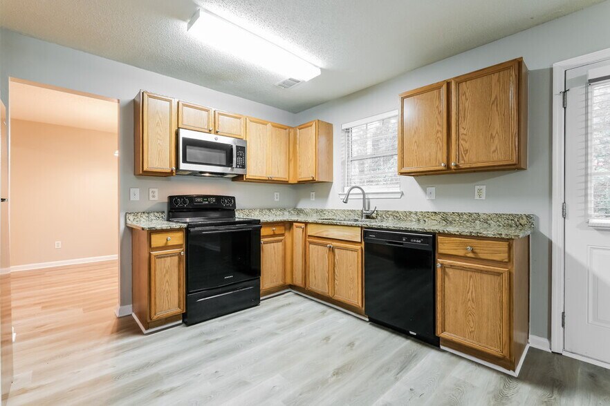 Building Photo - 1013 St Augustine Pkwy