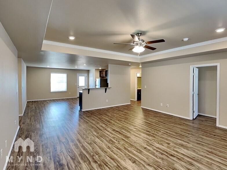Building Photo - 2105 Misti Woods St