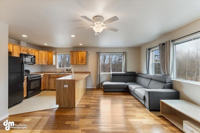 Building Photo - 4051 E Birch View Dr