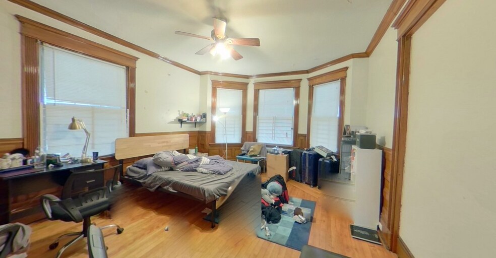 Building Photo - 12 Gardner St