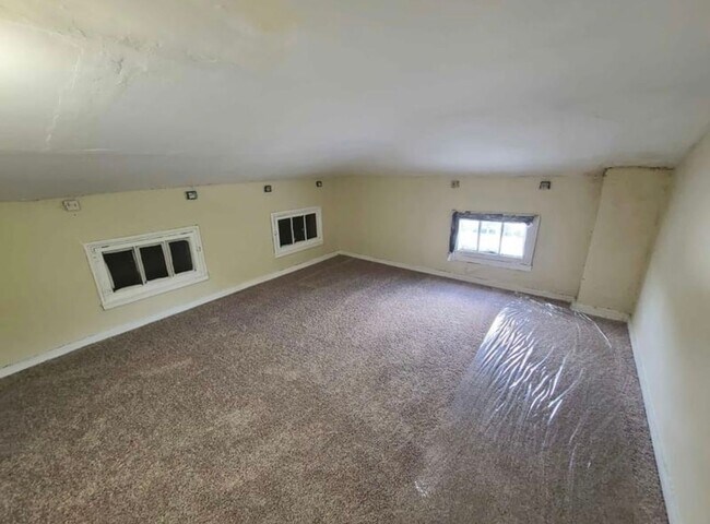 Building Photo - 274 S Loudon Ave