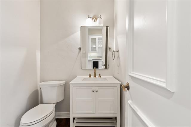 Building Photo - 5276 Longvue Dr