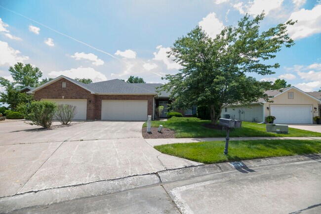 Primary Photo - 3617 Augusta Dr