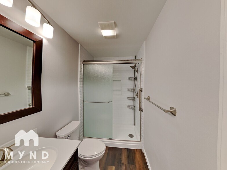 Building Photo - 5727 Bogart Dr