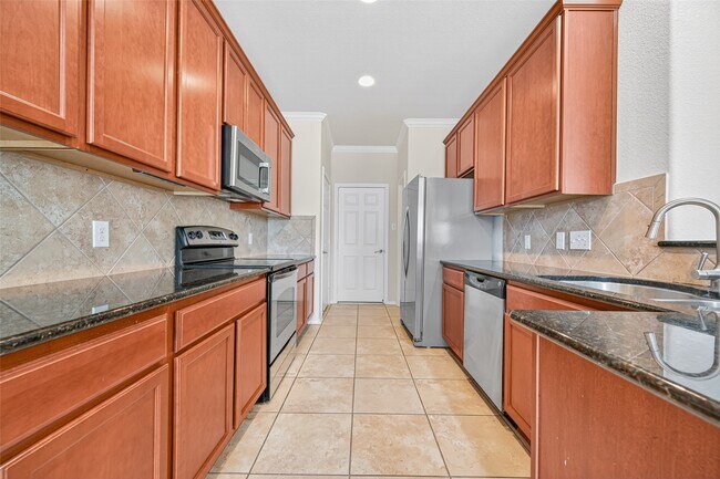 Building Photo - 24670 Folkstone Cir