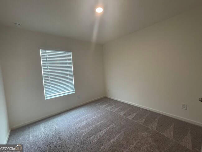 Building Photo - 35118 Condor Ct