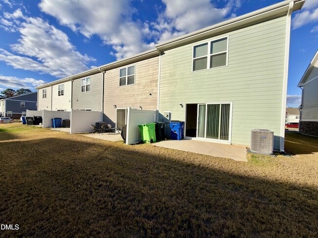 Building Photo - 6928 Outfall Point Ln