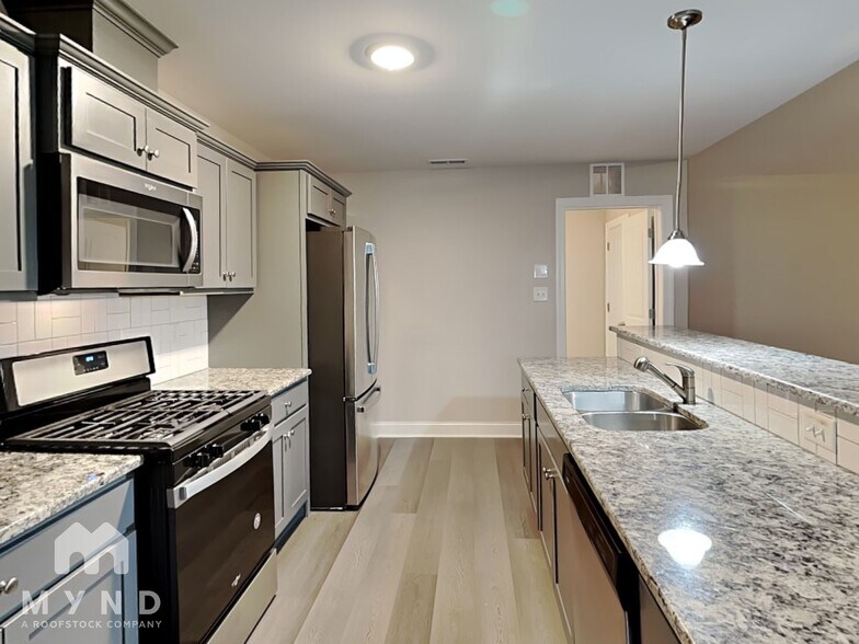 Building Photo - 1029 Airedale Trail