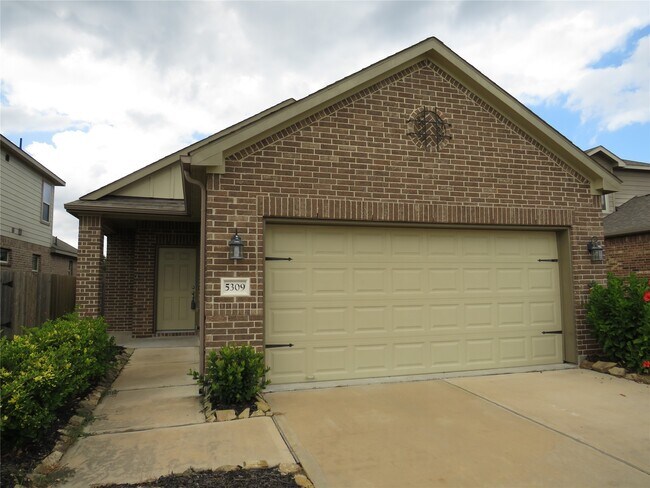 Primary Photo - 5309 Abbeville Ct