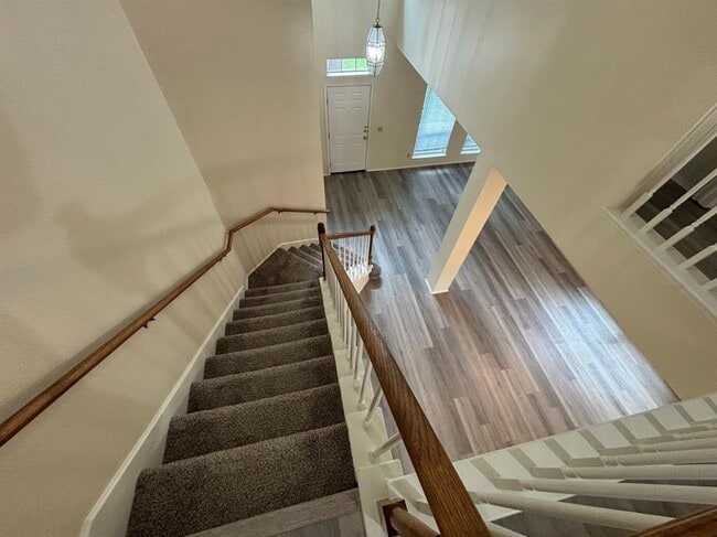 Building Photo - 10911 Grassmere Ct