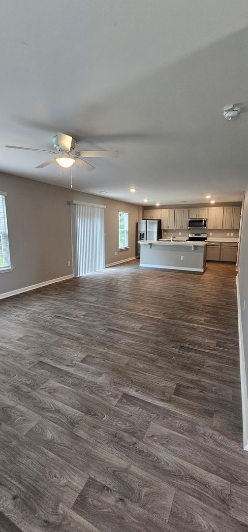 Building Photo - Luxury Meets Privacy in This 4-Bedroom Cul...