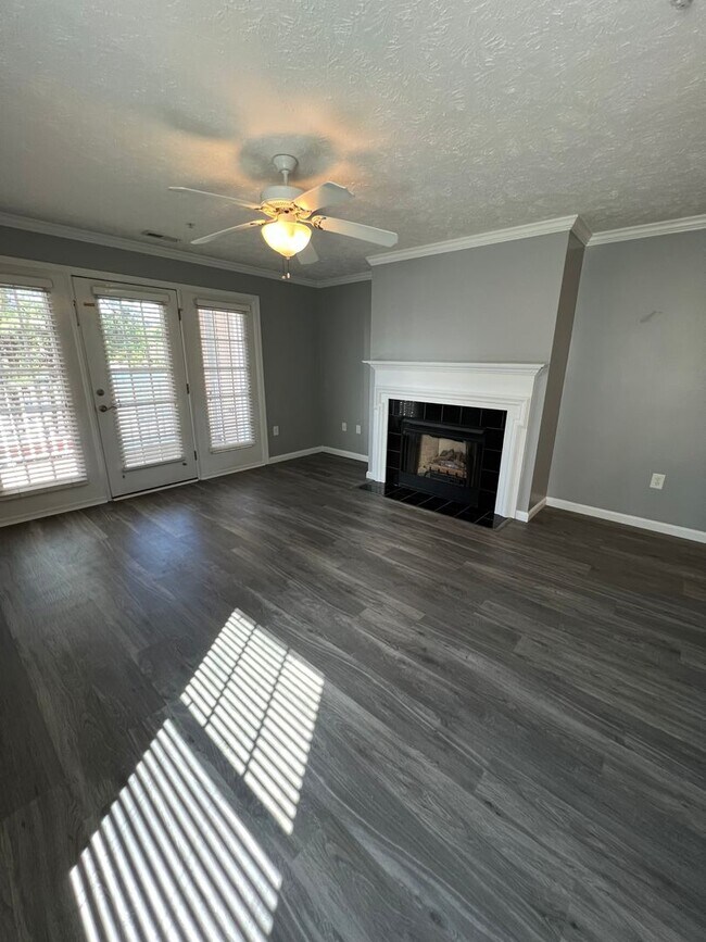 Building Photo - 3310 Harbour Pointe Pl