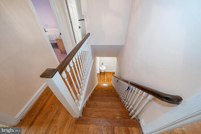 Building Photo - 232 Stoneway Ln