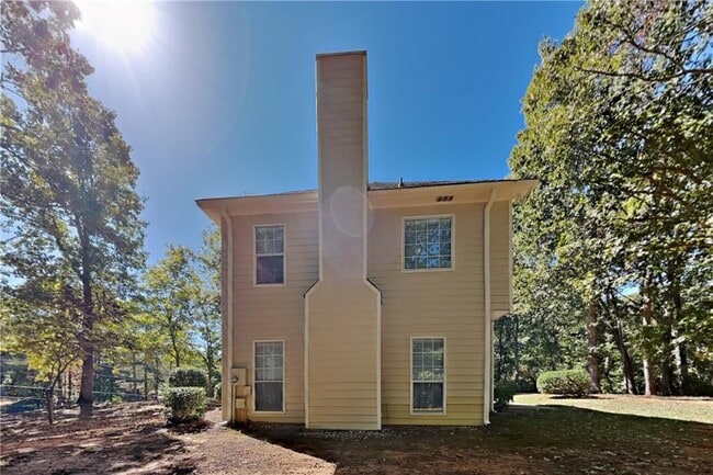Building Photo - 5855 Shadewater Dr