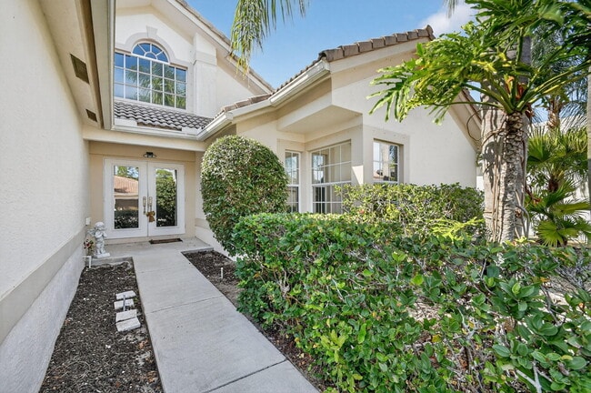 Building Photo - 2725 Pointe Cir