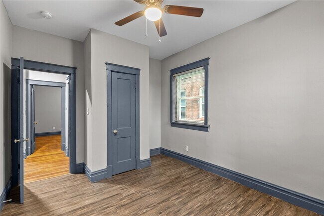 Building Photo - 4040 Shreve Ave