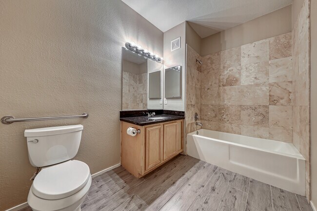 Building Photo - 673 Peachy Canyon Cir