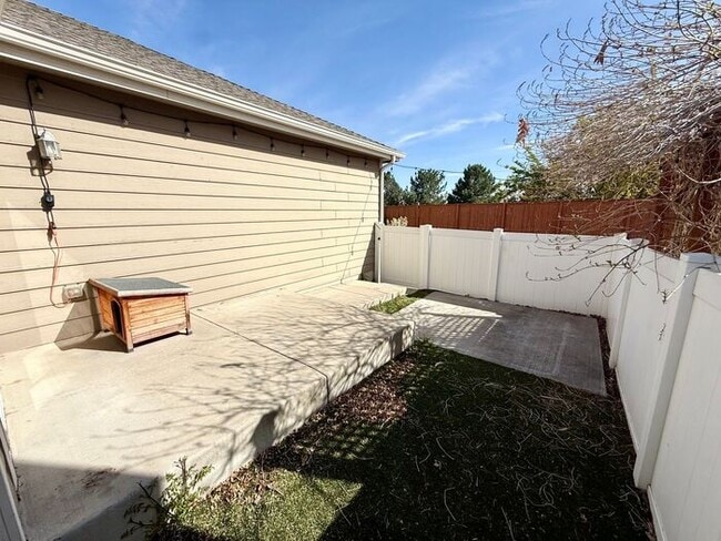 Building Photo - Well Maintained 4 Bed, 3 Bath Home in Anderson Farm!