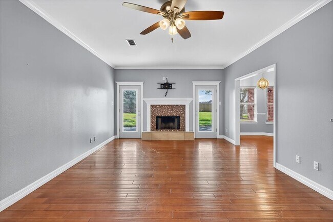 Building Photo - 8114 Etienne Dr
