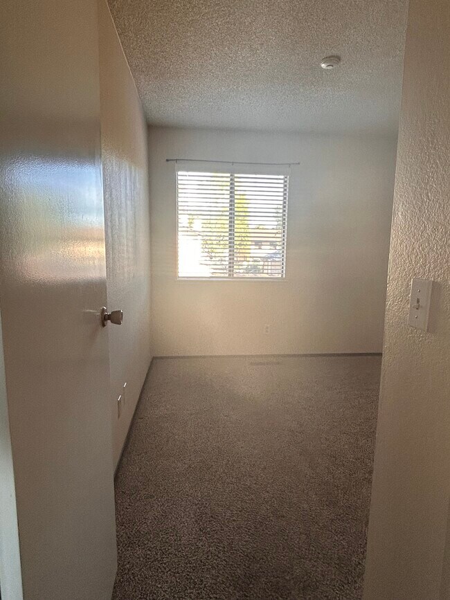 Two bright front facing bedrooms - 6341 Joaquin Murieta Ave