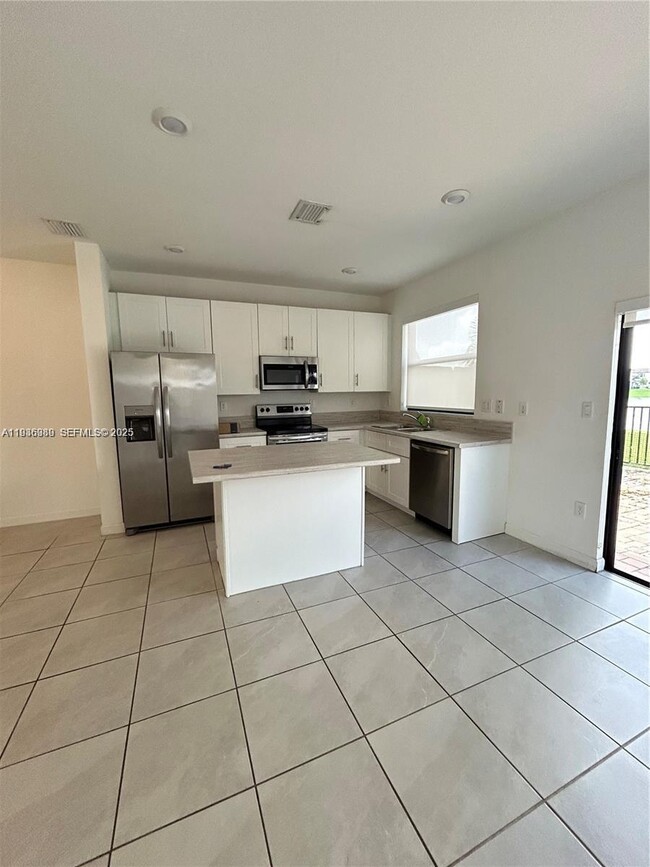 Building Photo - 10090 SW 228th Terrace