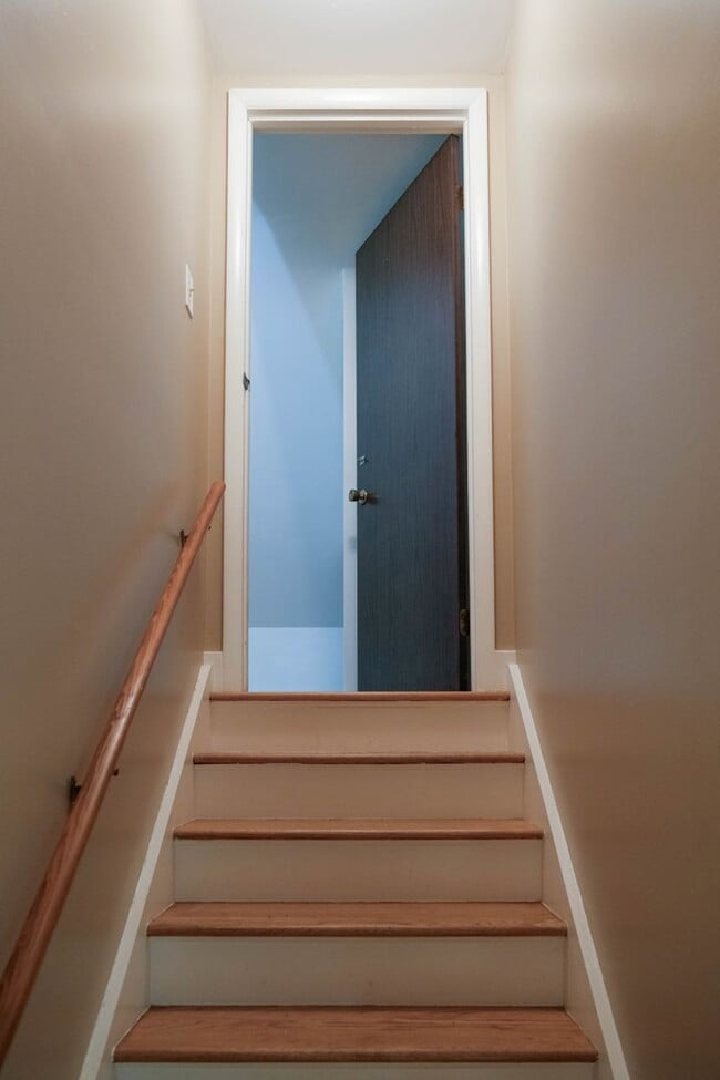 Building Photo - Must See Ranch Single Family Home