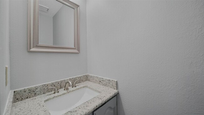 Building Photo - 14515 Cypress Meadow Dr