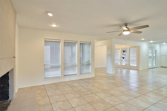 Building Photo - 11616 Timberwild St