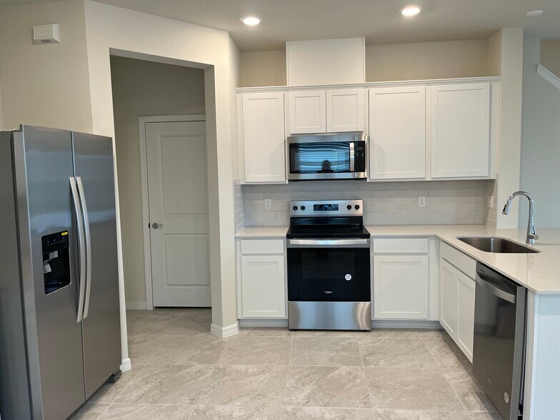 Building Photo - 3175 Emerald Acres Ln